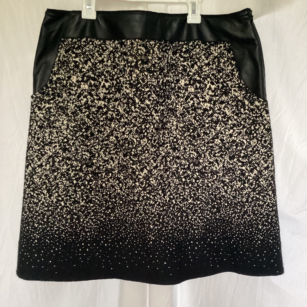Lafayette 148 | Black White Boucle Tweed & faux Leather Skirt 14